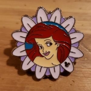 ⭐6/$25 Little Mermaid Ariel Flower Disney Pin